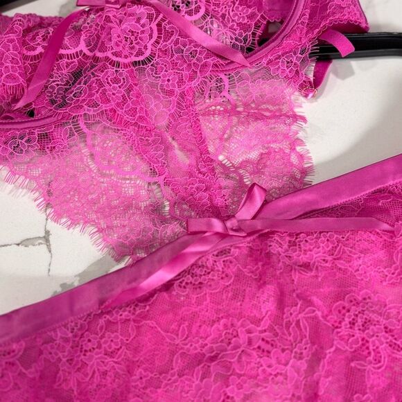 Victoria’s Secret | The Dreamer Hot Pink Open Cup Apron Teddy 4384 - Picture 8 of 13